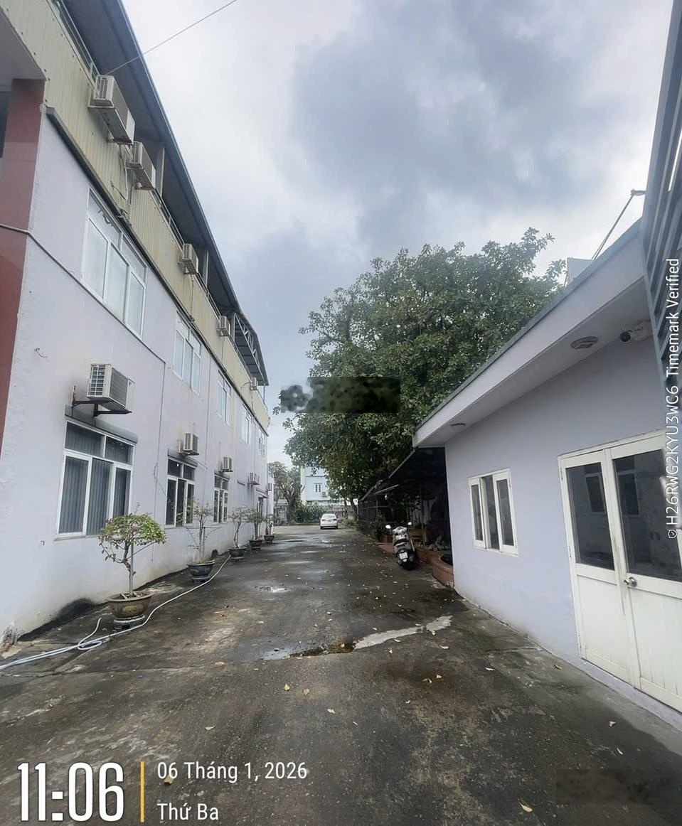 Cho thuê nhà 3 tầng Nguyễn Hữu Thọ, Cẩm Lệ, Đà Nẵng (ngang 20m) giá 100 tr/tháng