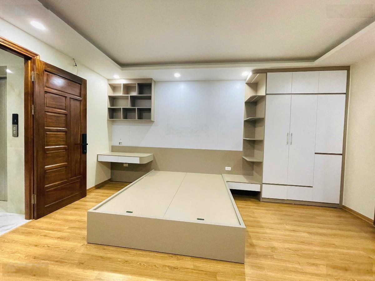 ĐỘI CẤN DUY NHẤT 1 CĂN TRONG PHÂN KHÚC 10,8 Tỷ , Lô Góc 6 Tầng Sát Phố ÔTô Đỗ Cửa , Kinh Doanh