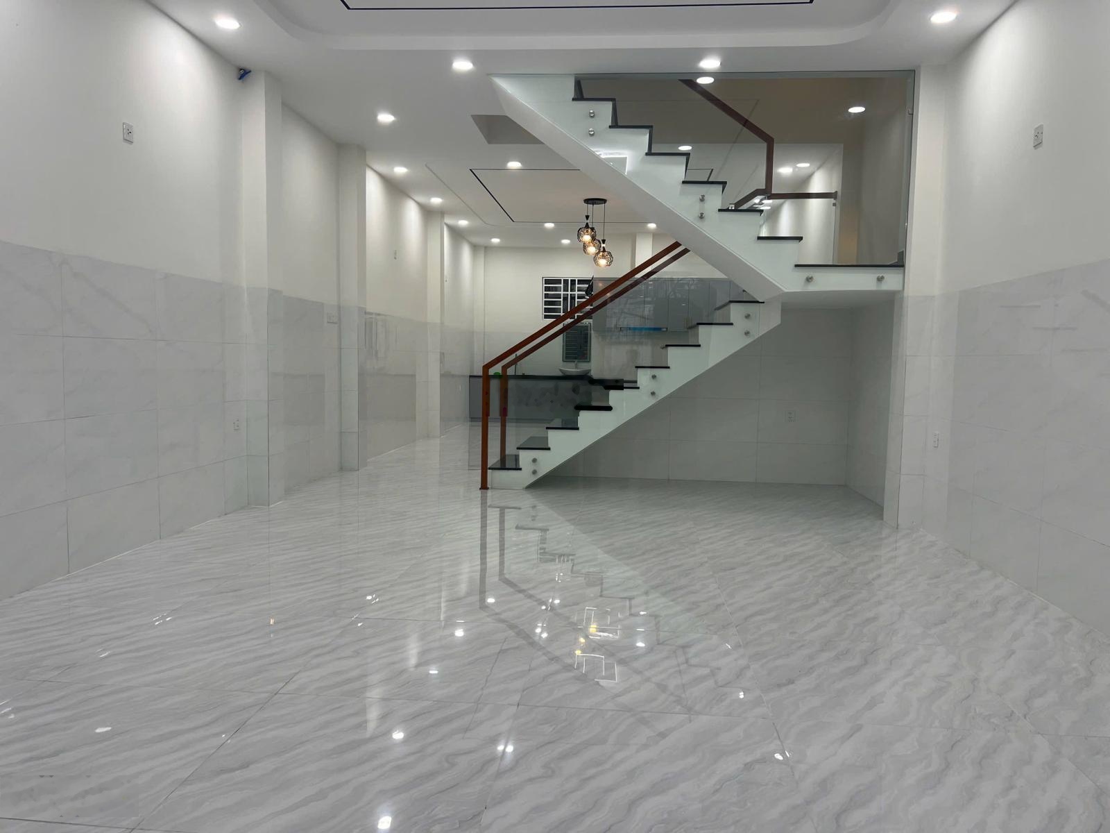 Bán nhà 2 tầng 1 tum mặt đường Điện Biên Phủ, Vĩnh Hoà, Nha Trang. Dt 74m (ngang 5m) - Giá 11,8 tỷ