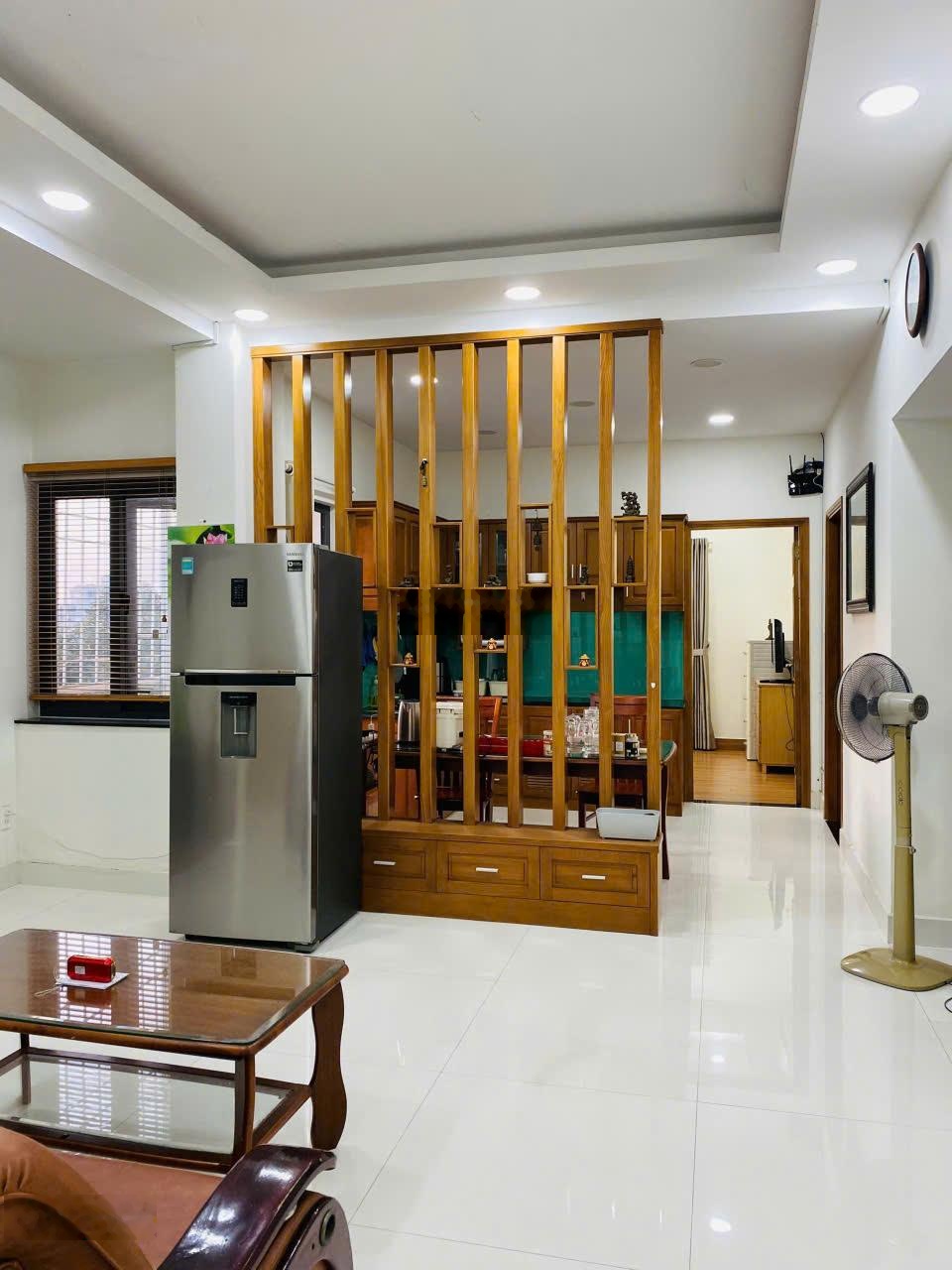 Bán căn góc chung cư 468 Phan Văn Trị phường 7, quận Gò vấp. dt 90m, 3PN