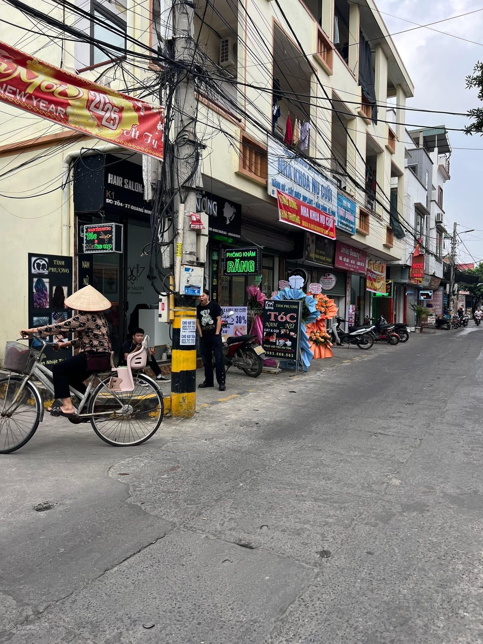 Bán đất đât thổ cư kinh doanh Quang minh mê linh gần Kcn Quang minh