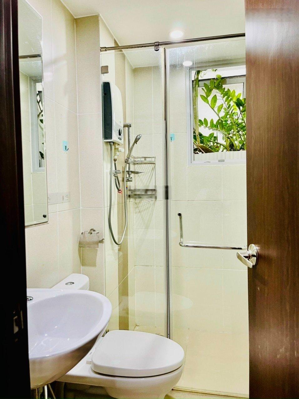 Bán căn có ban công 3PN + 2WC khu Ruby, giá 5.6 tỷ (đã có sổ), nhà full NT đẹp, view hồ sinh thái