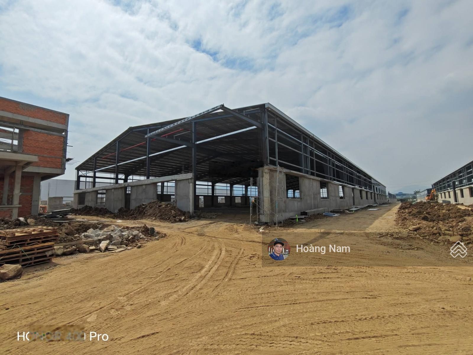 Cho thuê hoặc bán 5 xưởng tiép nhận phân bón . mới 100%. thời hạn 2069