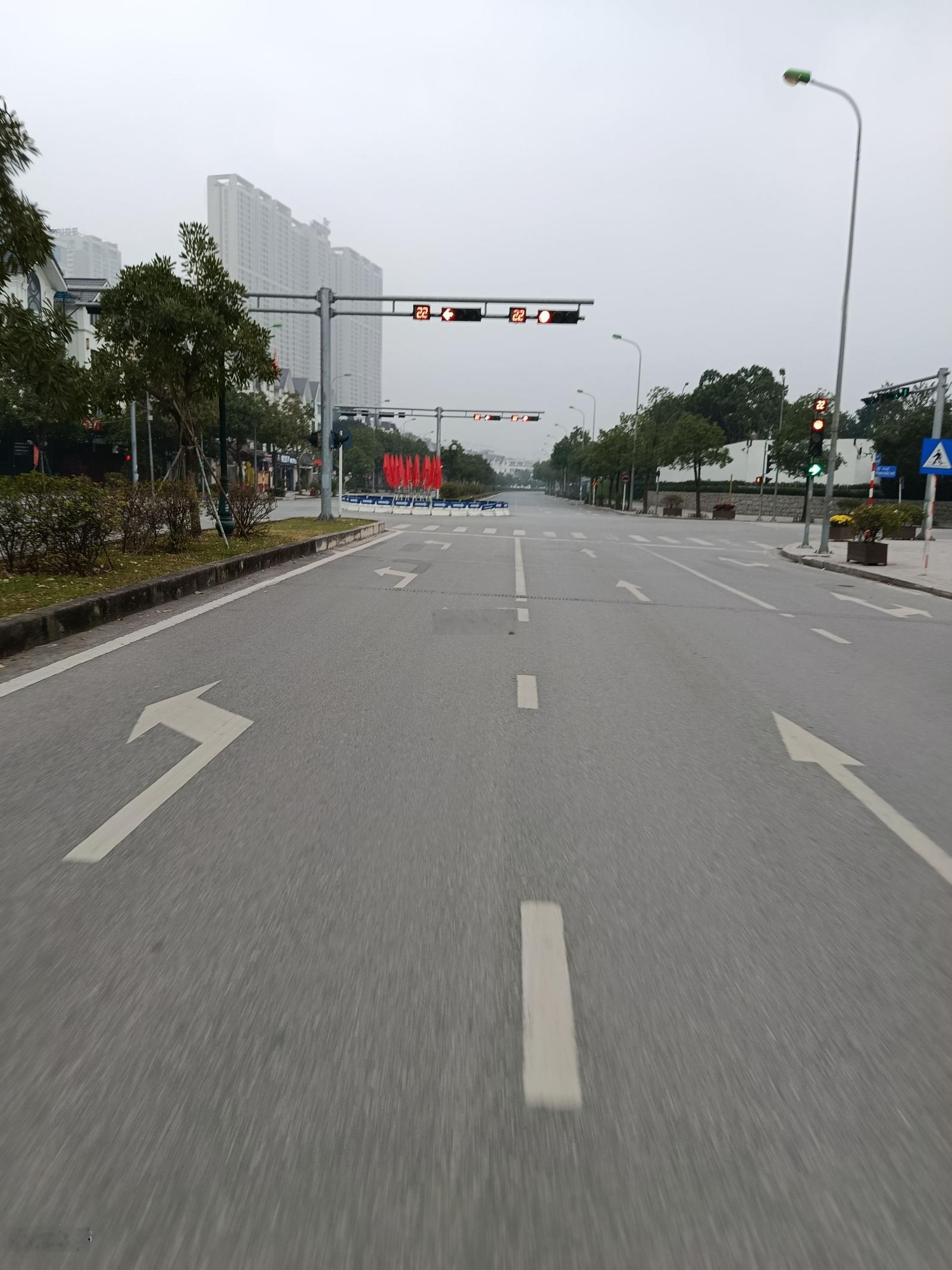 Chính chủ bán nhà đẹp dương nội - 50m2, kinh doanh, gần aeon mall , giá hợp lý 15,8 tỷ