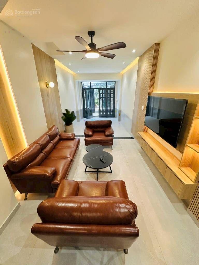Nhà 3/2 Quận 10, khu an ninh, yên tĩnh, sổ vuông vức hoàn công đủ 4 tầng, nhà mới đẹp ở liền được