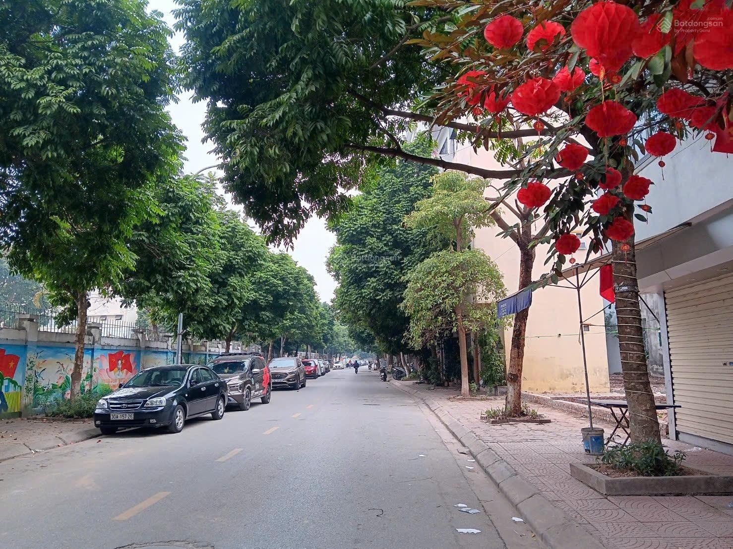 Chính chủ cần tiền, bán gấp mảnh đất vuông vắn- đẹp như trong tranh- giá nào cũng bán.