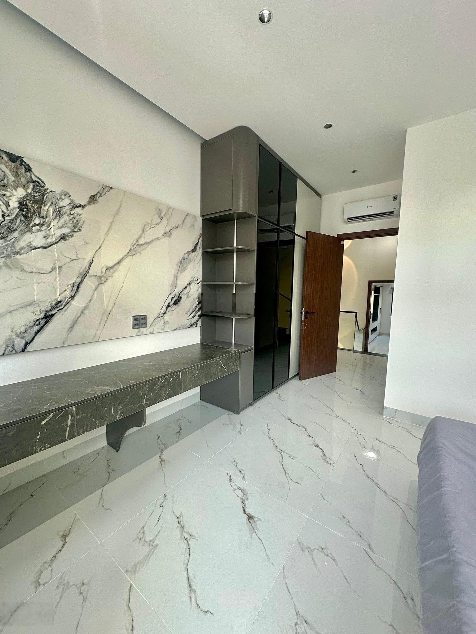 Ncc cần bán nhà mới full nội thất cao cấp mặt tiền đường dương đức hiền, phường hòa minh