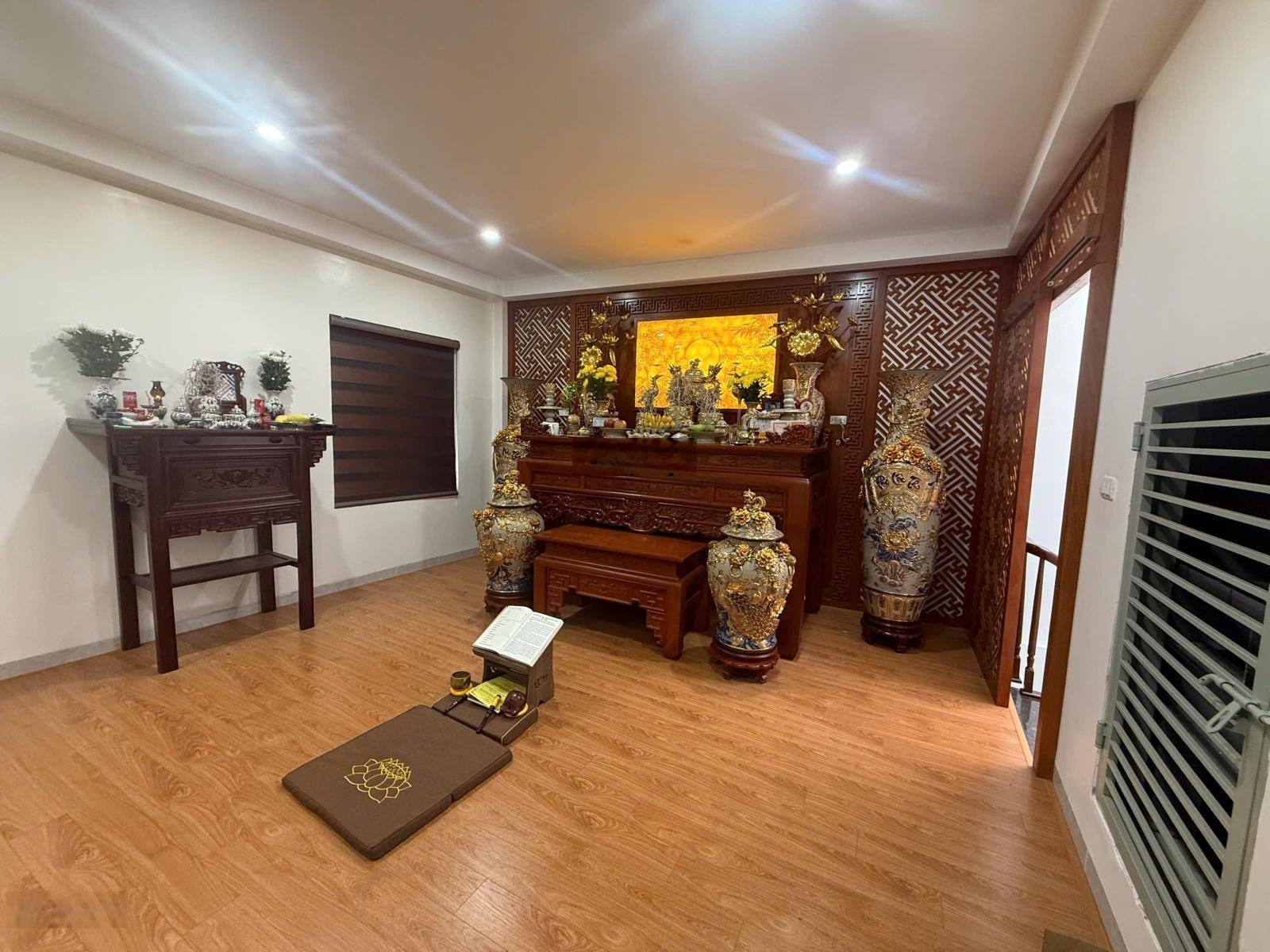 Bán gấp nhà thái thịnh 44m2 - 6 tầng - thang máy - lô góc - gần phố. giá 13 tỷ.