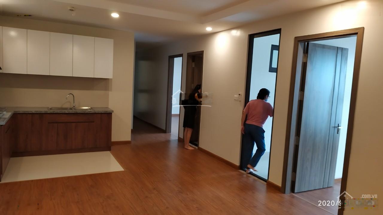 Cần cho thuê CHCC M5 Nguyễn Chí Thanh, cạnh ĐH Luật, 120m, 150m2, đồ cơ bản hoặc full đồ, ở ngay