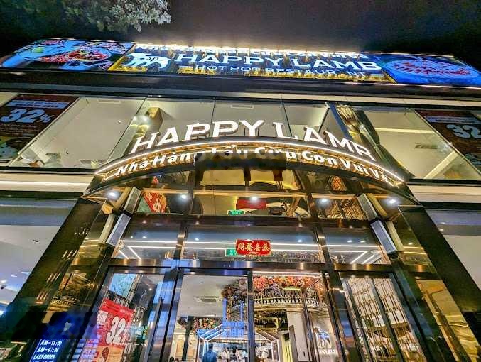 Cho thuê nhà mặt tiền Trần Hưng Đạo, Quận 1. DT: 20x40m, 1 trệt 2 lầu, DTSD: 2.300m2