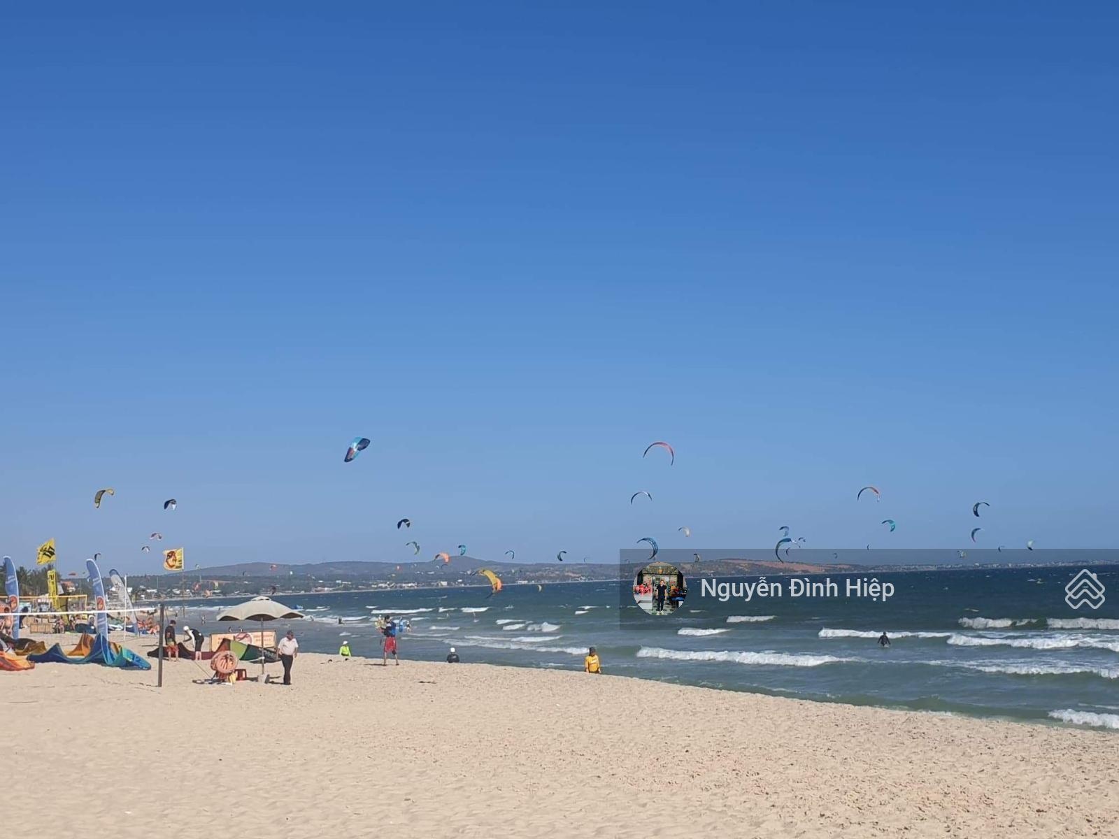 Kẹt bán 400m2 thổ cư 100% đường Hoà Bình, Hàm Tiến giá ngộp