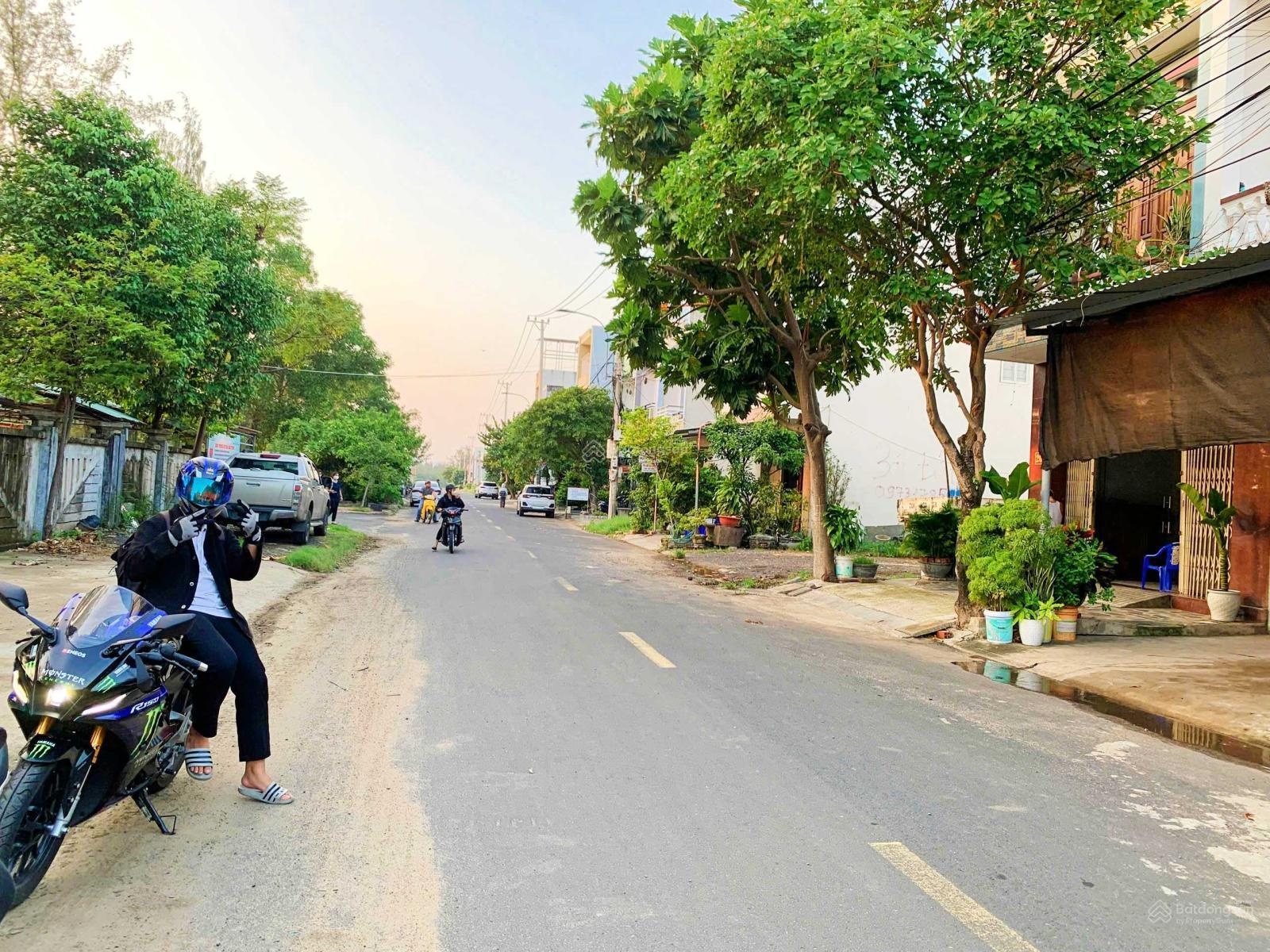 Đối diện cổng trường Đại học Xây Dựng Miền Trung, TP Tuy Hoà 3,9 tỷ