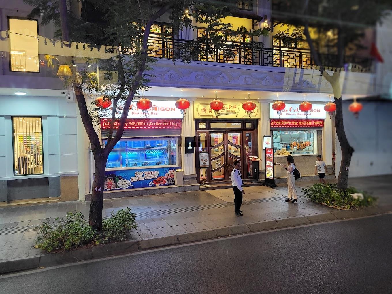 Cho thuê nhà mặt tiền Đồng Khởi, Bến Nghé, Quận 1. DT: 8x10m. Trệt 1 lầu. DTSD: 340m2