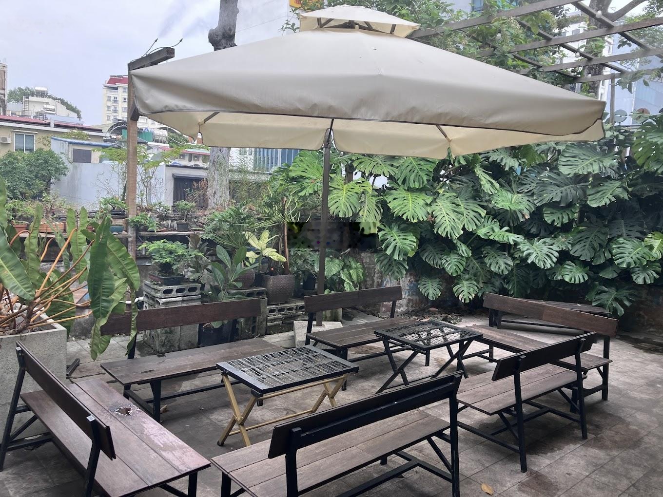 Cho thuê nhà GÓC 2MT Cao Thắng, Quận 3. DT: 12x20m. 1 trệt 1 lầu. DTSD: 320m2