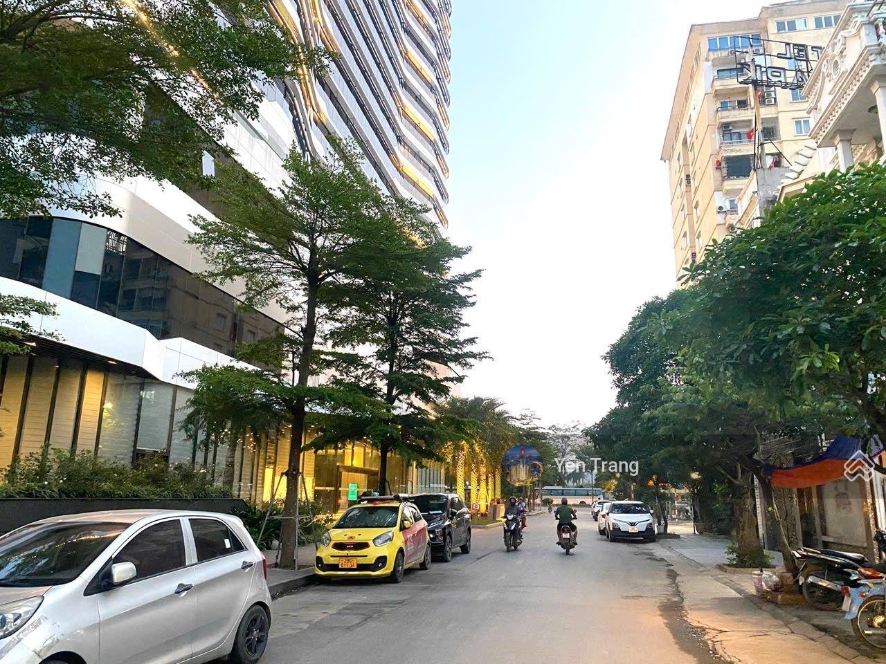 Bán đất xây building phố Đỗ Nhuận, hè 5m, kd đỉnh, 138m2, mt 8.5m, 51 tỷ