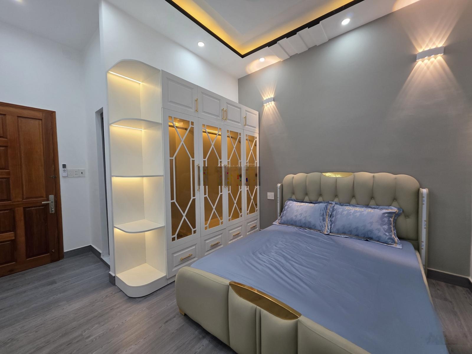 Nhà mới hiện đại MTKD hẻm 1135 Huỳnh Tấn Phát - hẻm thông