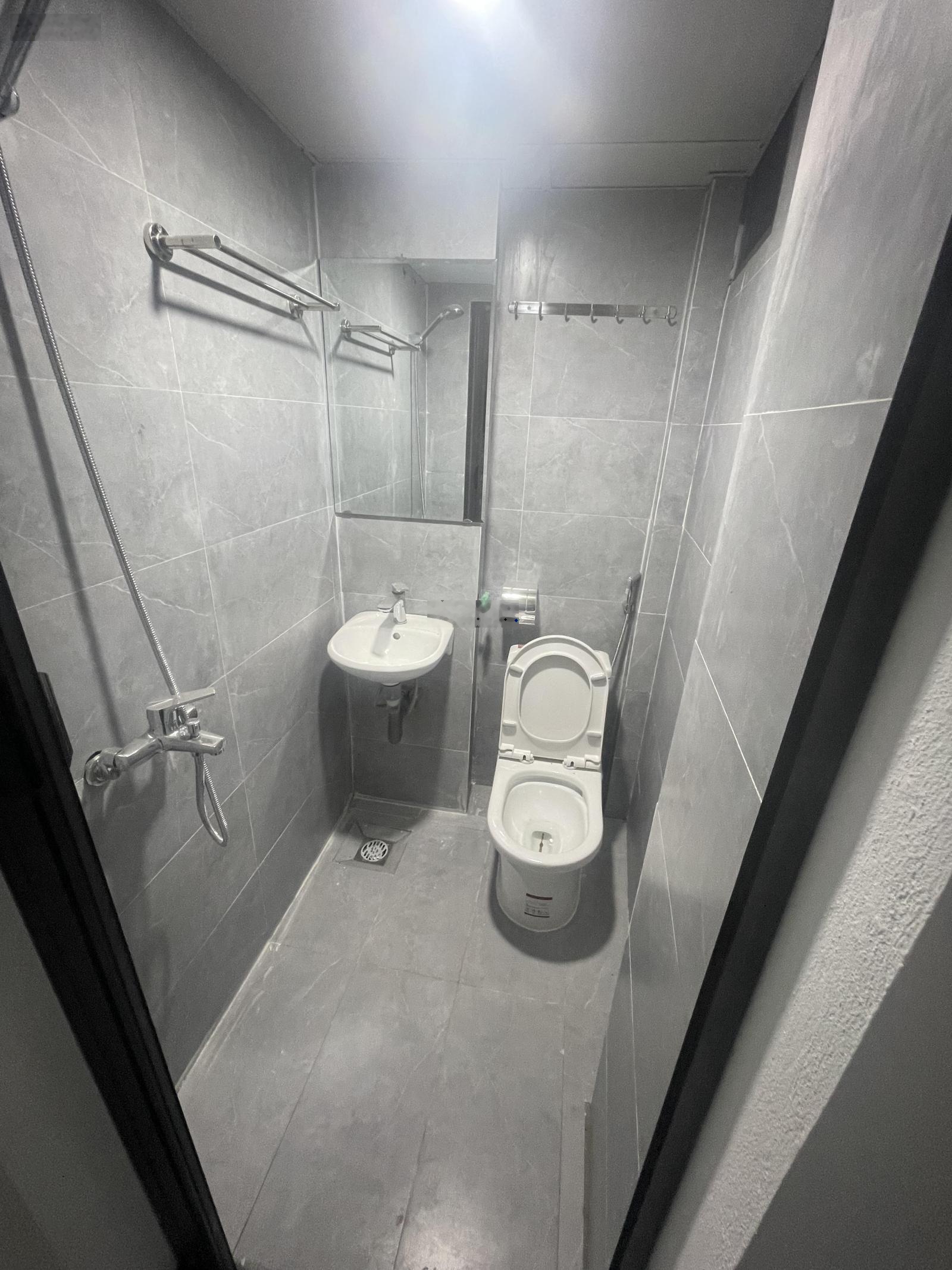 Cho thuê văn phòng 45m2 đường Thiên Hiền giá 5tr5