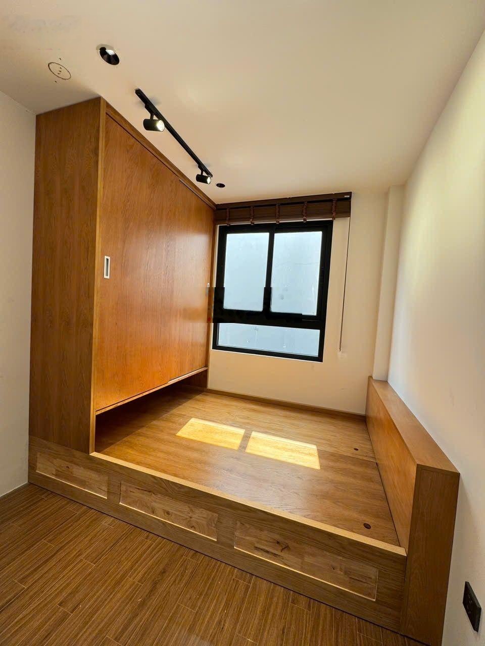 Bán nhà 5 tầng Thủ Đức, mặt tiền đường nhựa 6m