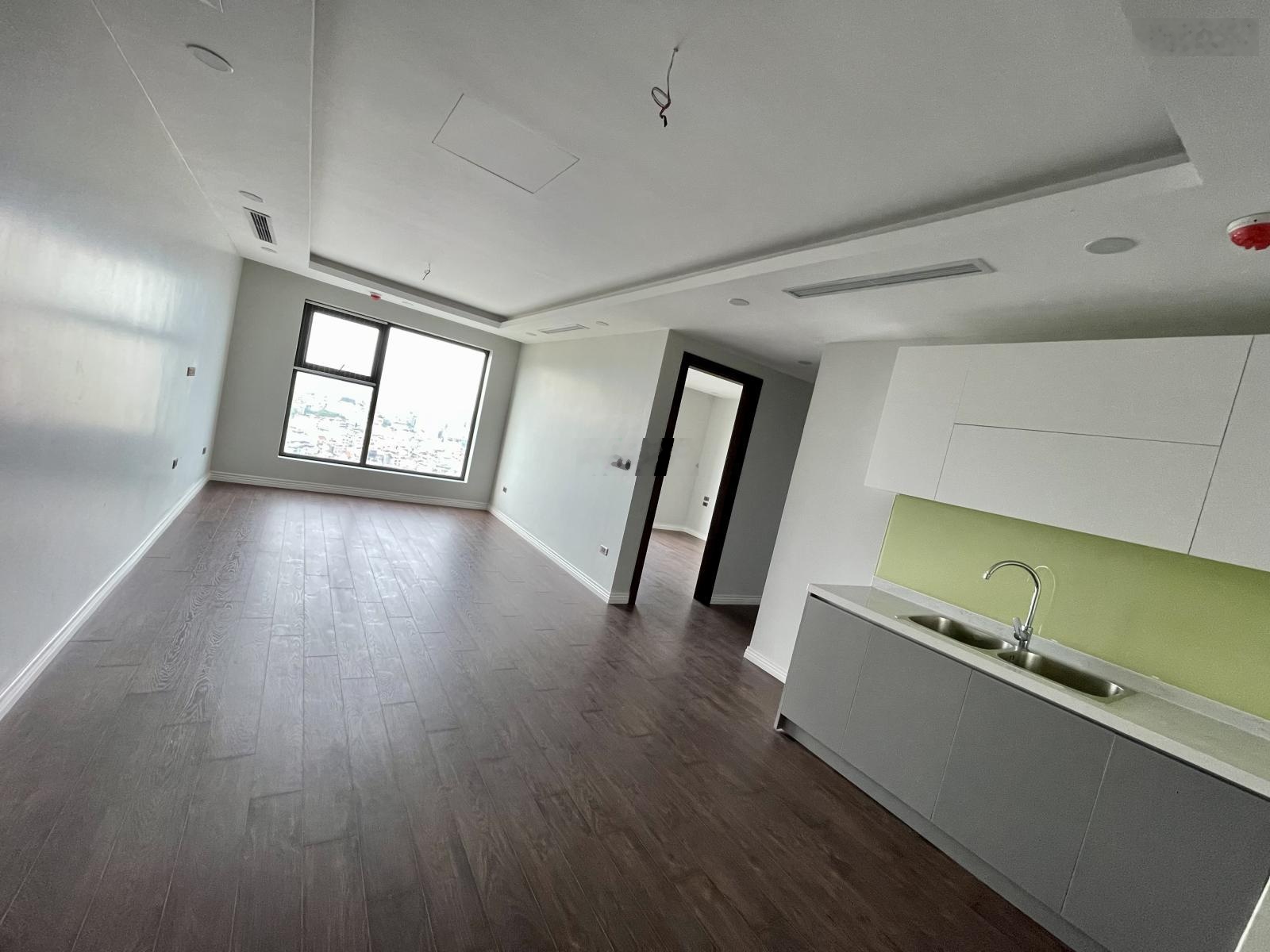 Căn hoa hậu 3PN (107,2m) căn góc 2 mặt thoáng view toàn cảnh Hồ Tây - lh O 9 6 9 8 3 8 7 8 8