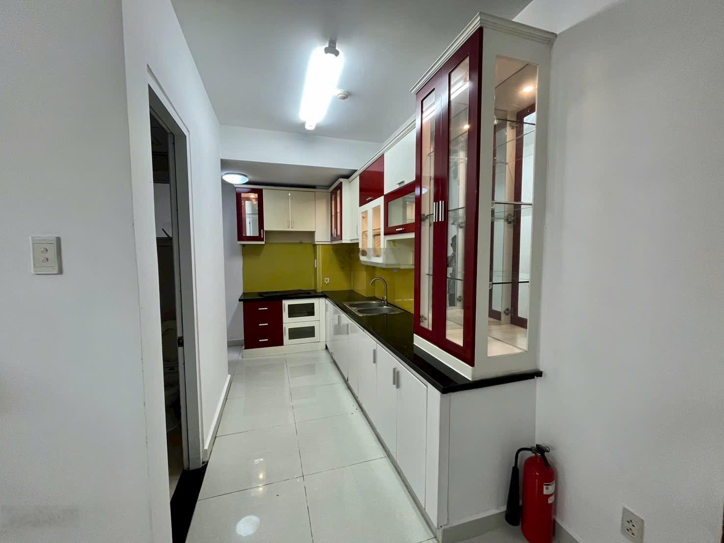 chỉ 7tr cho thuê căn hộ 8x plus nhà sơn mới. 2pn 2wc 63m có may lạnh 0932834569