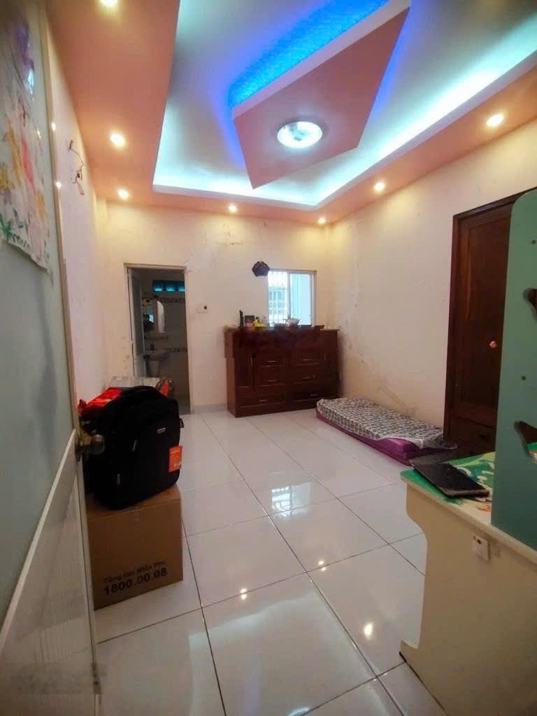 Bán nhà đoàn văn bơ 2 tầng kdc hh 59m2 5,799 tỷ tlcc