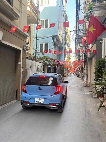 Bán nhà Nguyễn Khánh Toàn, Cầu Giấy, 46m2, 9 tỷ 5, thang máy, mặt tiền 6m, 88m ra công viên