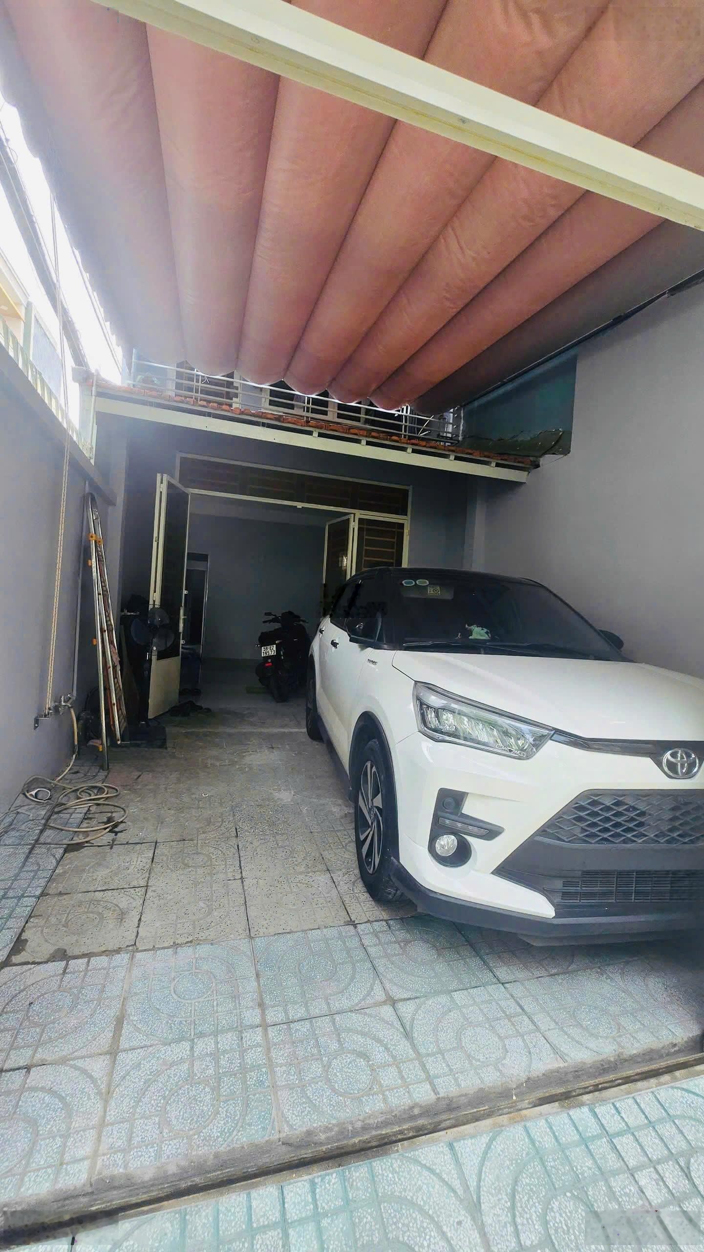 Bán nhà HXH 7m thông Gò Dầu - P. Tân Quý. DT: 4m x 16m - 1 lầu. Giá: 7 tỷ thương lượng
