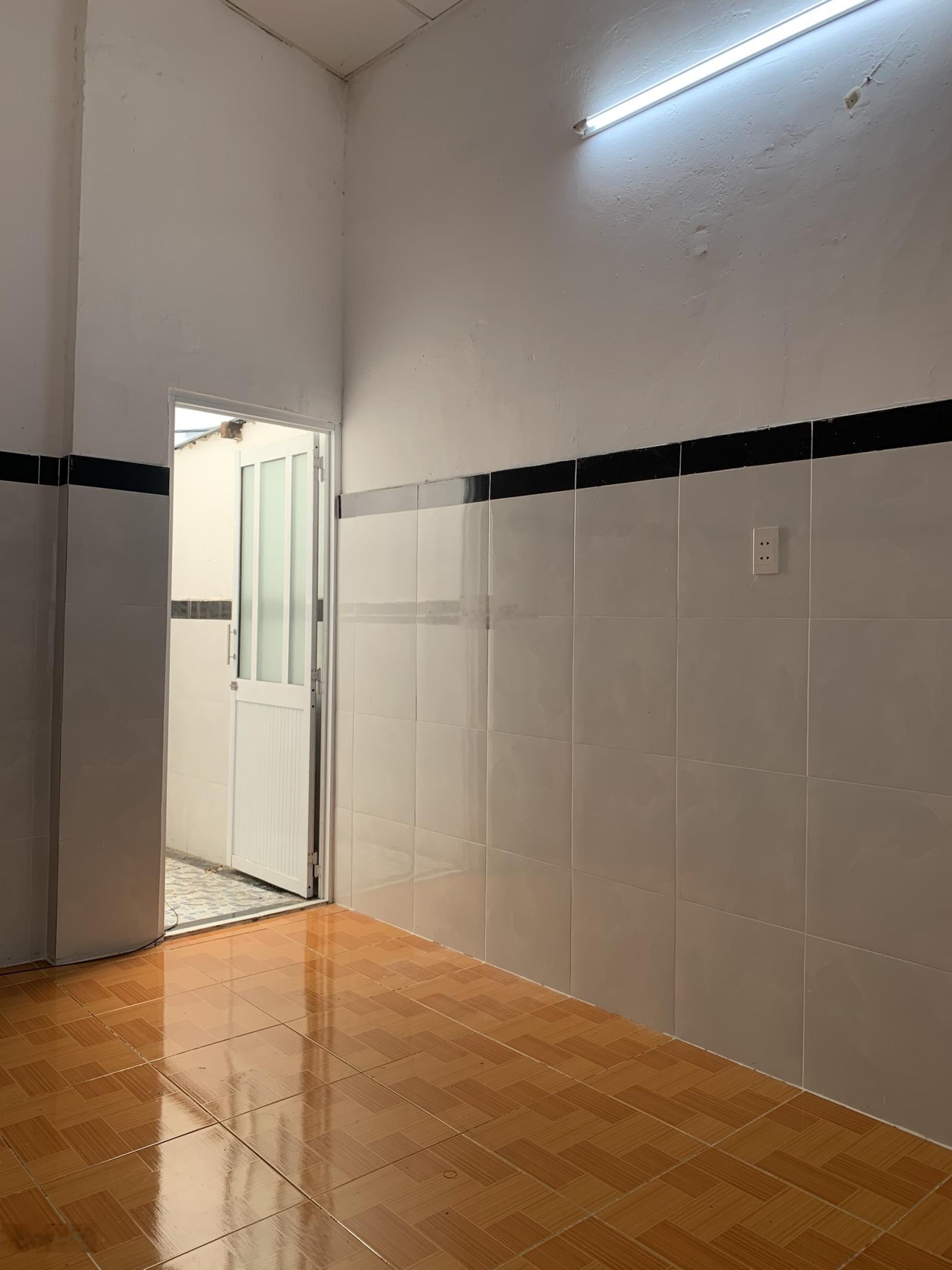 Nhà trung tâm P.Nhiêu Lộc, quận 3, sạch sẽ, yên tĩnh, lịch sự, gần bờ kè, siệu thị cần chọn khách