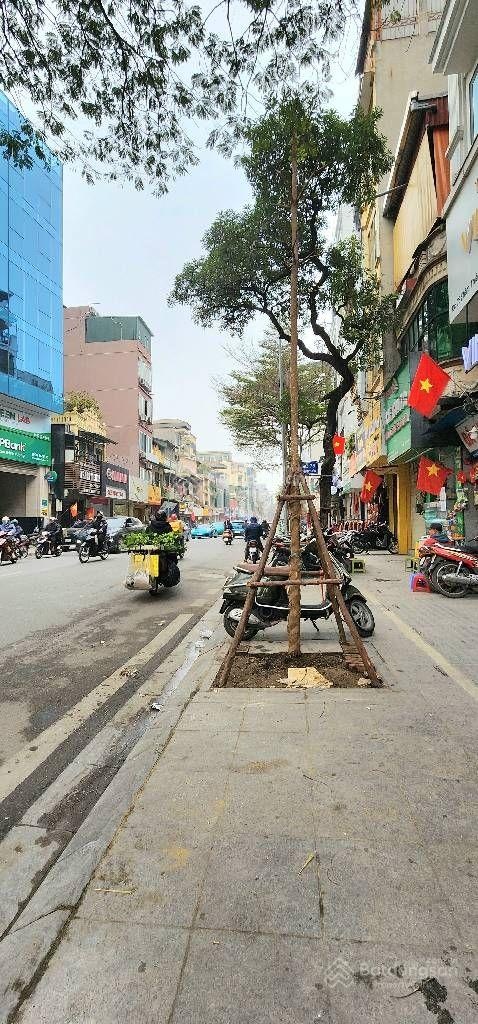 Khâm Thiên -Oto đỗ, Kinh Doanh , thang máy, ở sướng, hàng xóm công viên thủ lệ, hồ thiền quang.