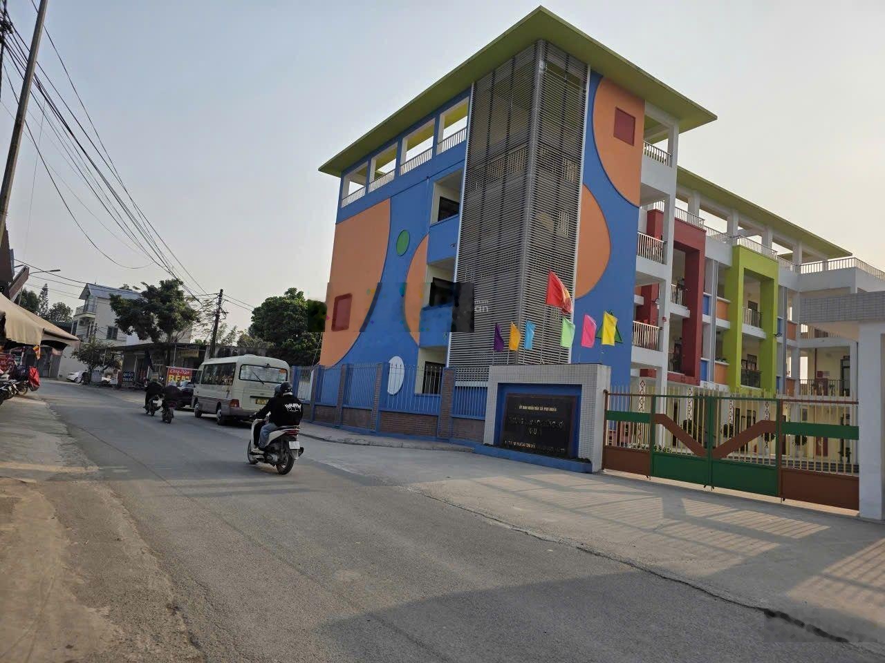 LÔ ĐẤT KINH DOANH Vị trí: Phú Nghĩa Chương Mỹ Diện tích: 97.3m Full đất ở (ONT)