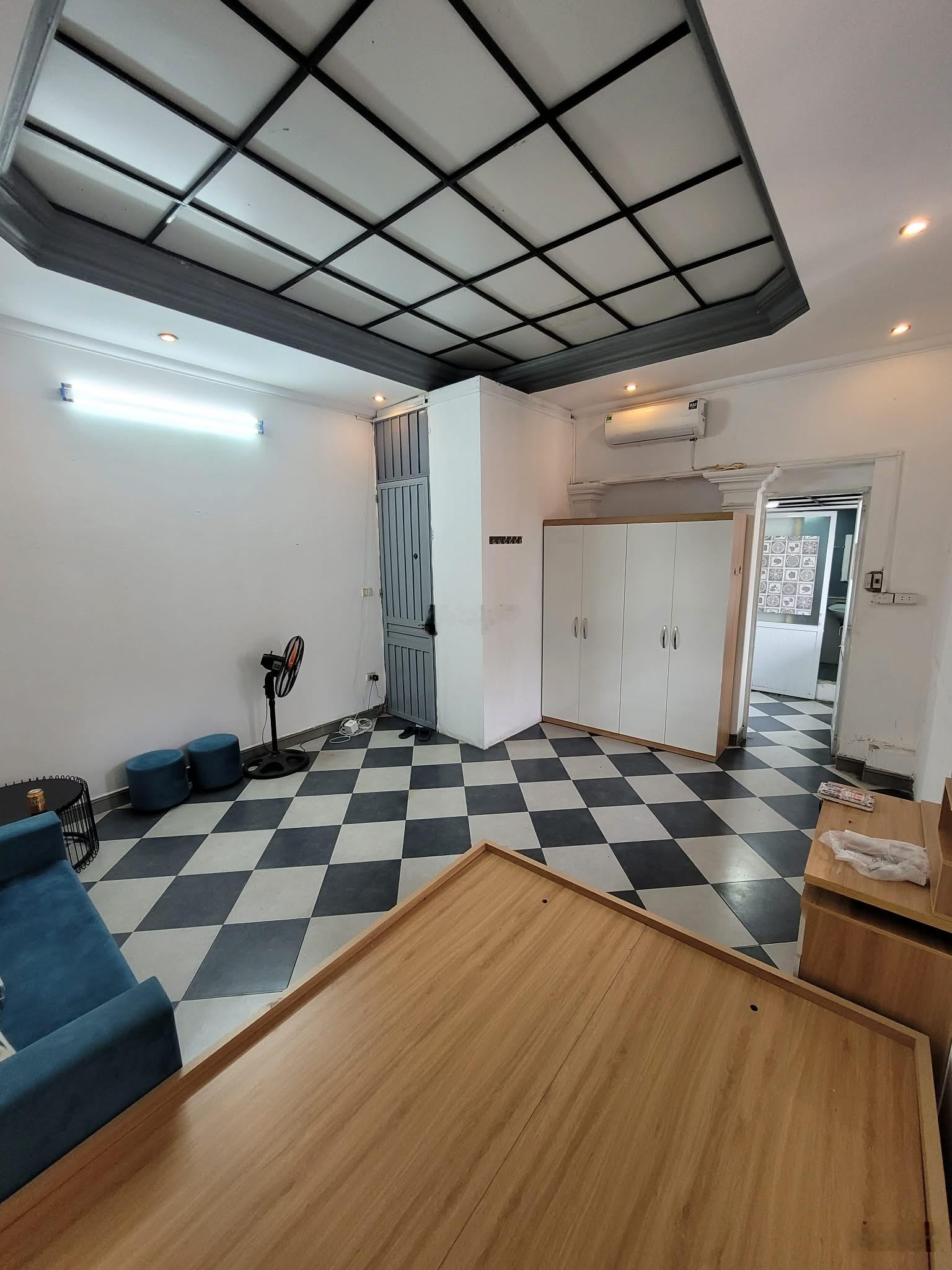 Cho thuê Phòng giá cực rẻ tại Đình Thôn 30m2 1 phòng ngủ, 1 phòng bếp