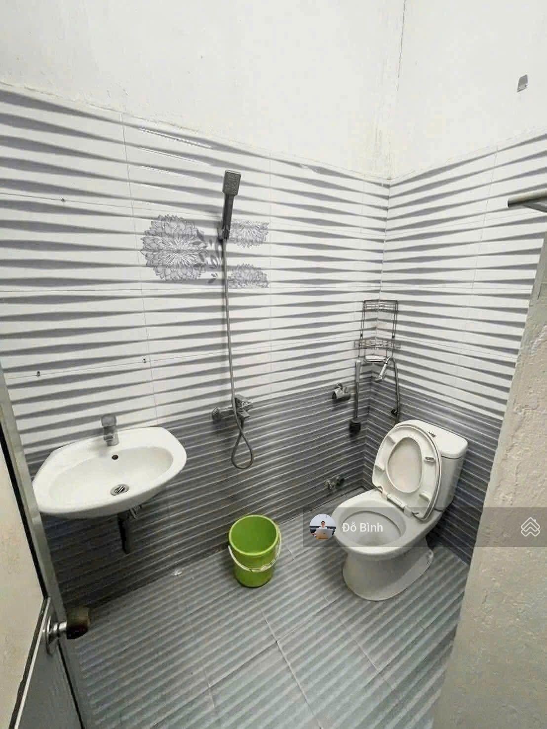 Cho thuê nhà đường ô tô - thi sách - 3pn - 2wc - gần sân bay 9tr