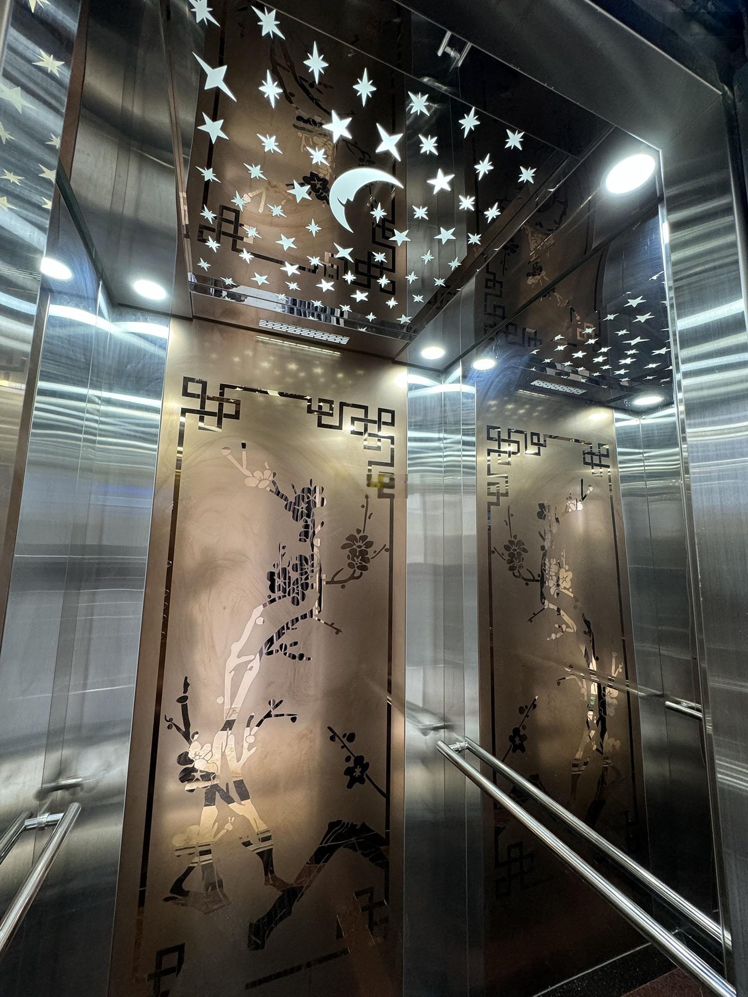 Siêu phẩm hầm, 4L, ST, thang máy (4,75x17m = 80,75m2) full NTCC đường nội bộ 12m khu vip 3 tháng 2