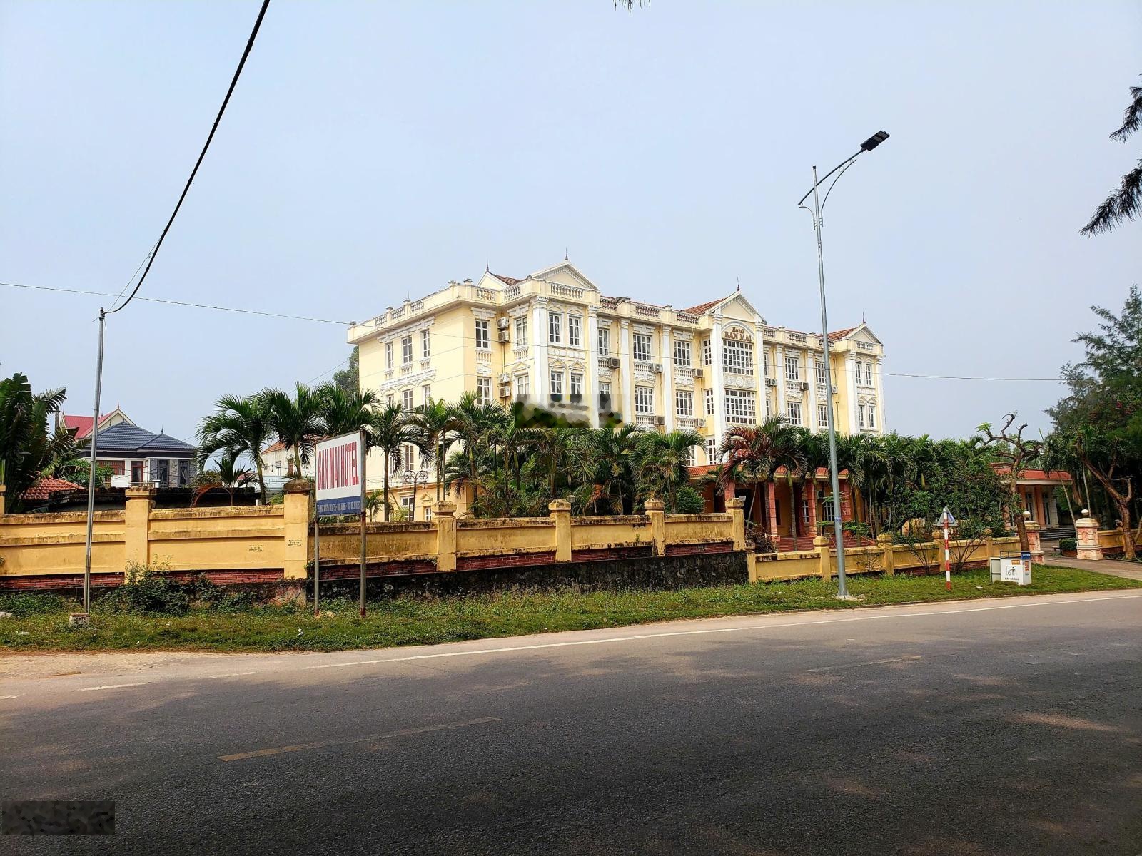 Chính chủ bán khách sạn Ban Mai - Trương Pháp - Quảng Bình, 3.333m2 siêu rộng đẹp và giá cực tốt