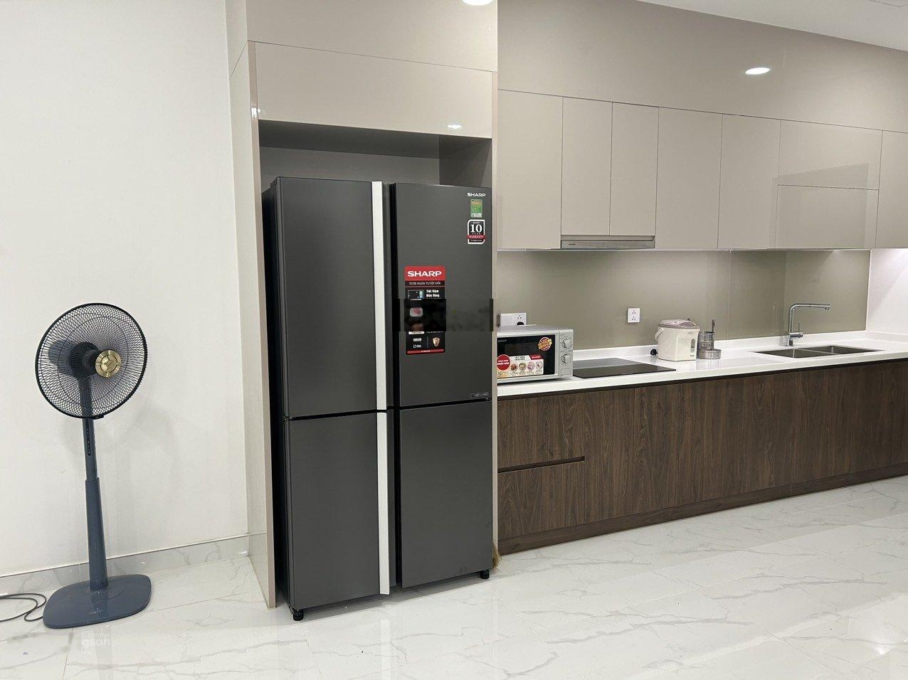 Cho thuê căn hộ tại Oriental Plaza - Tân Phú, 89m2, 2PN, 2WC, giá tốt: 10 triệu. LH: 0933813383