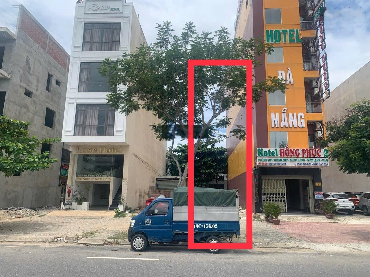 Chính chủ gửi bán mặt tiền Nguyễn Tất Thành view biển phía sau kiệt 5m