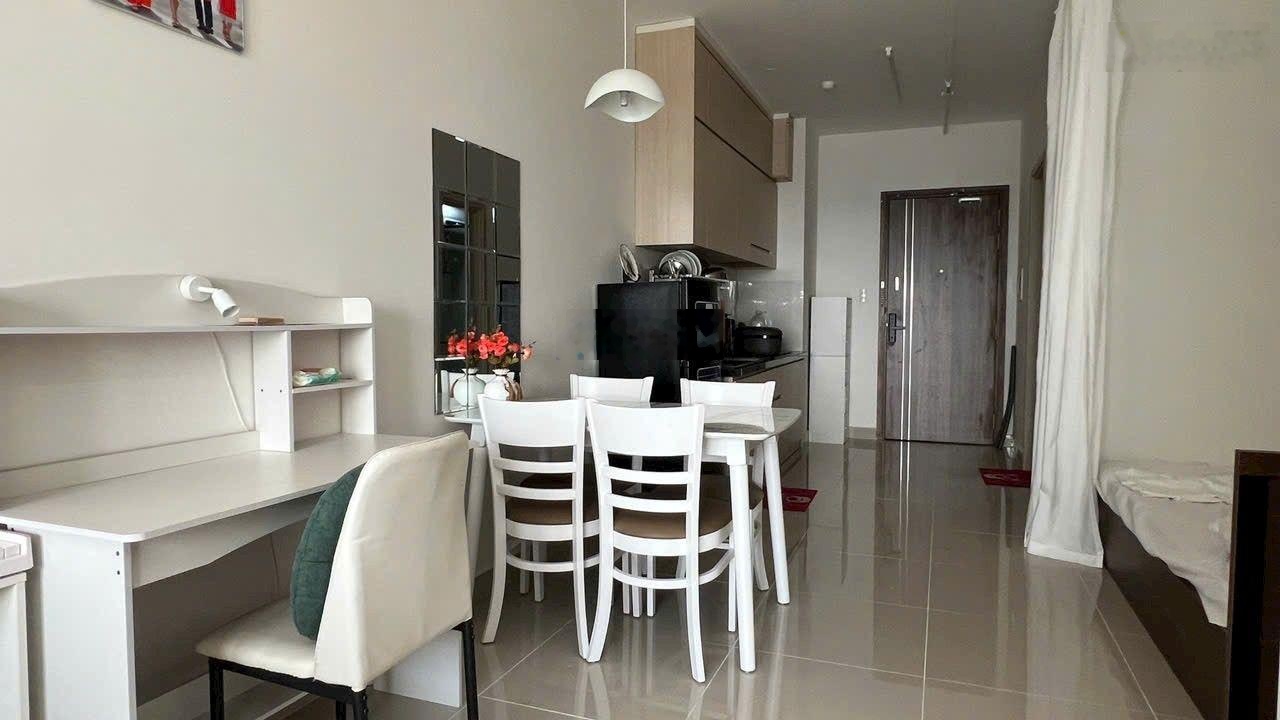 Chung cư Eco Xuân Lái Thiêu 1Pn 1 tỷ 65. 2Pn 2 tỷ 339. 3Pn 2 tỷ 65 sổ hồng sẵn. Lh 0901018687