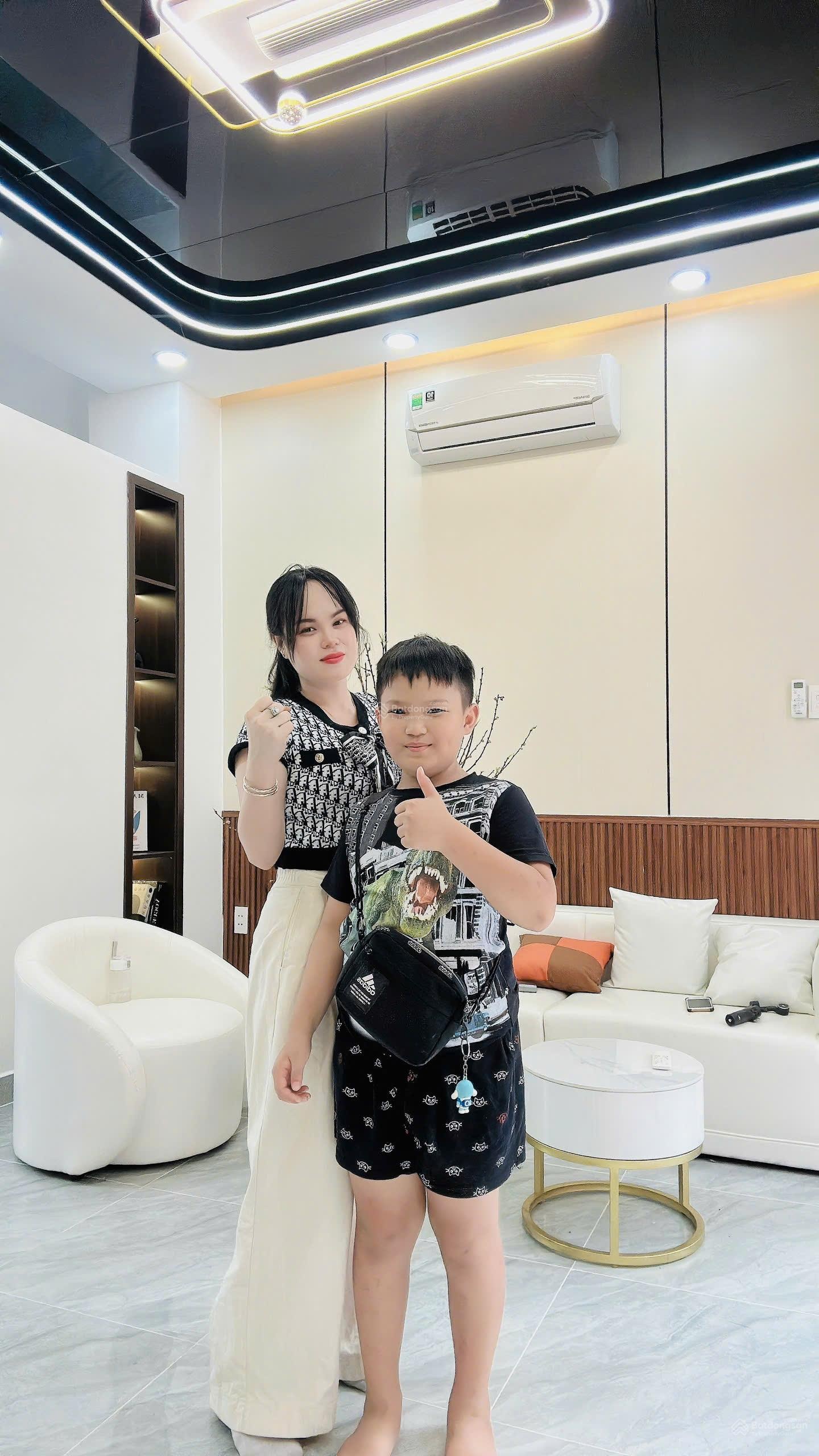 Nhà mới 3 tầng- 2 mặt tiền tân hưng- q7 - dt 29.7m2- nhỉnh 6 tỷ xíu- sổ riêng - hoàn công- hiện hữu