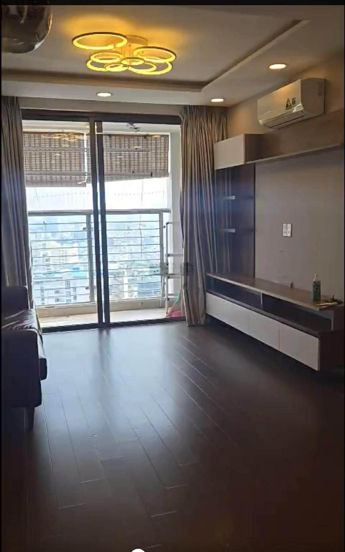 Cho thuê căn hộ chung cư Kingston Residence, tầng 18, diện tích 77m2, 2PN