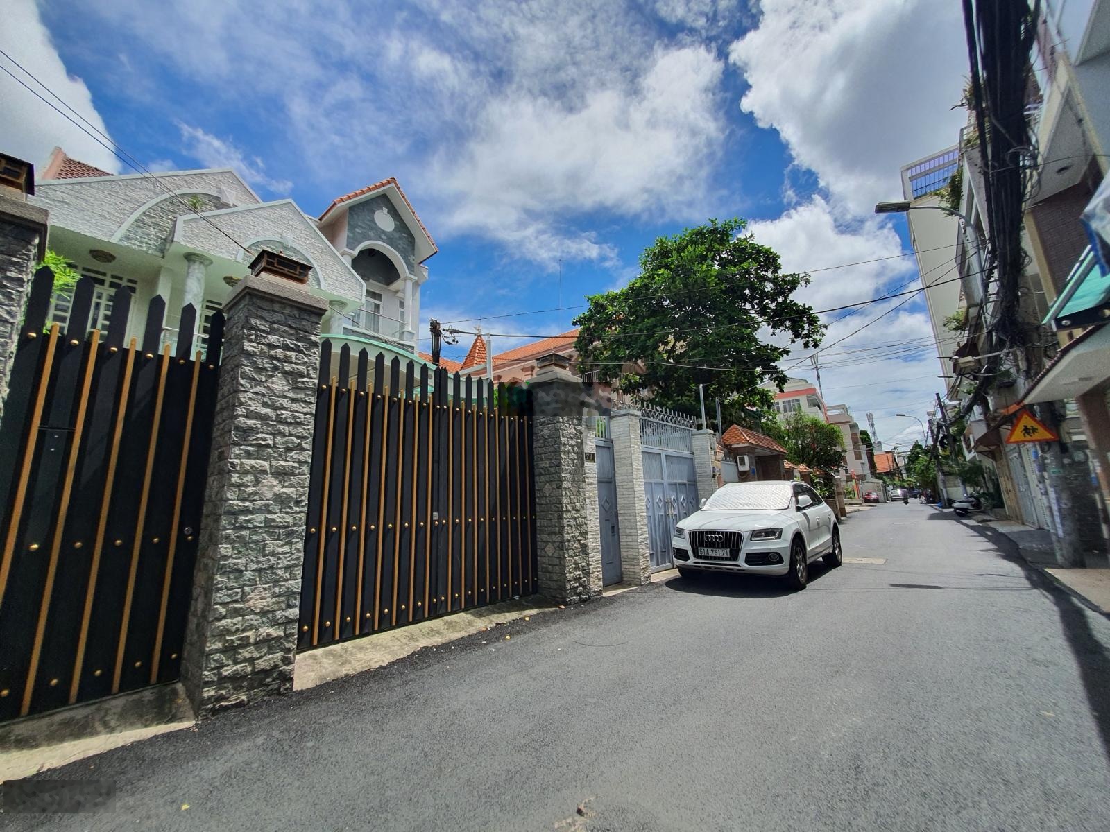 Chỉ 8,5 tỷ : Nhà 2 mặt tiền HXH Tránh nhau Hồ Biểu Chánh Phú Nhuận, 4 Lầu, ngang hơn 5m