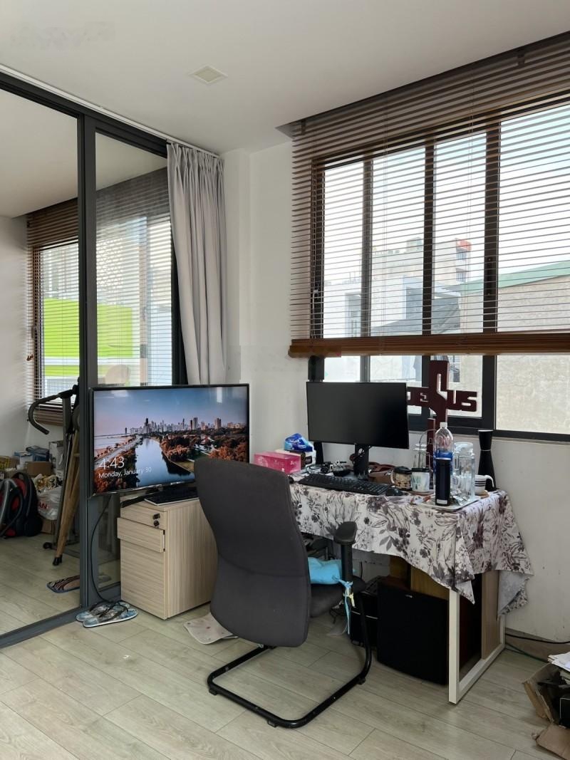 Bán nhà Quận 3 HXH 50m2, 5 tầng BTCT ngang 4m đẹp lung linh ngợp bank gấp bán Lê Văn Sỹ, 7.5 tỷ