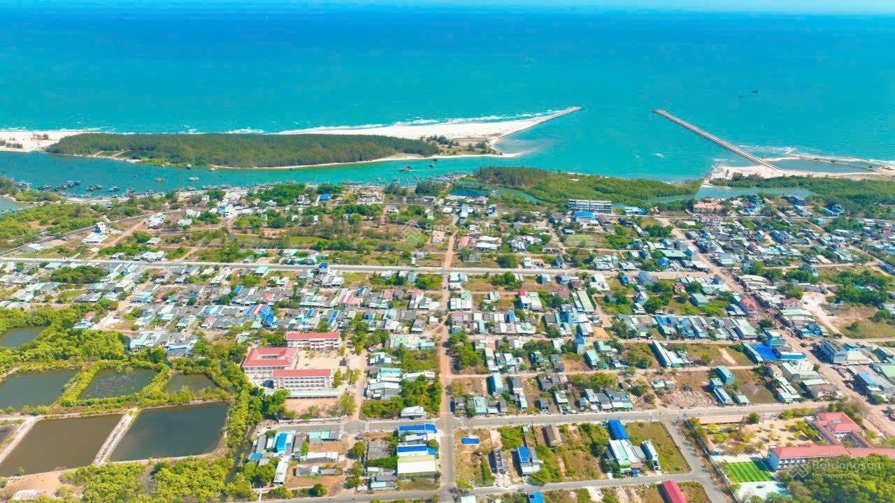 Bán nhanh lô đất mặt tiền đường Ven Biển Lộc An. DT 160m2 cách biển chỉ 500m