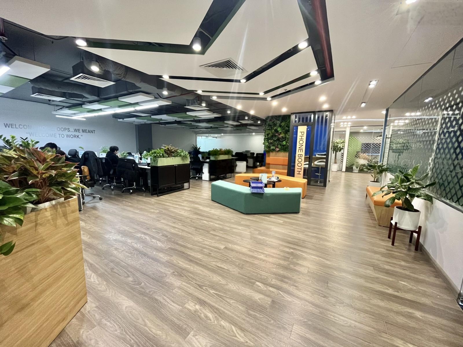 Văn phòng đẹp, đầy đủ nội thất, vị trí tốt phố Thụy Khuê DT từ 50m2 ~ 1500m2, giá cực tốt