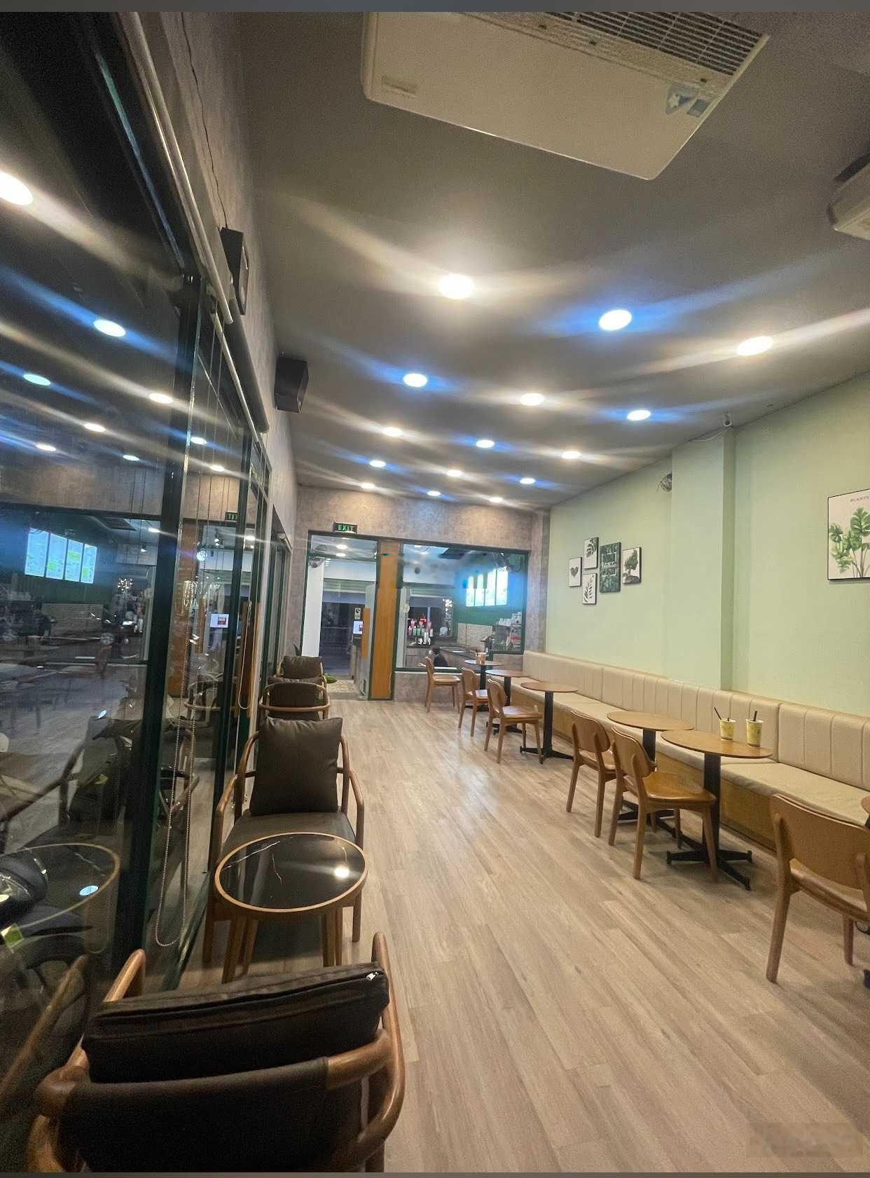 Nhà mặt tiền căn góc Nguyễn Oanh, Phường 17, ngay ngã 4 Phan Văn Trị: 5,5x20m 2 lầu suốt 50 tr/th