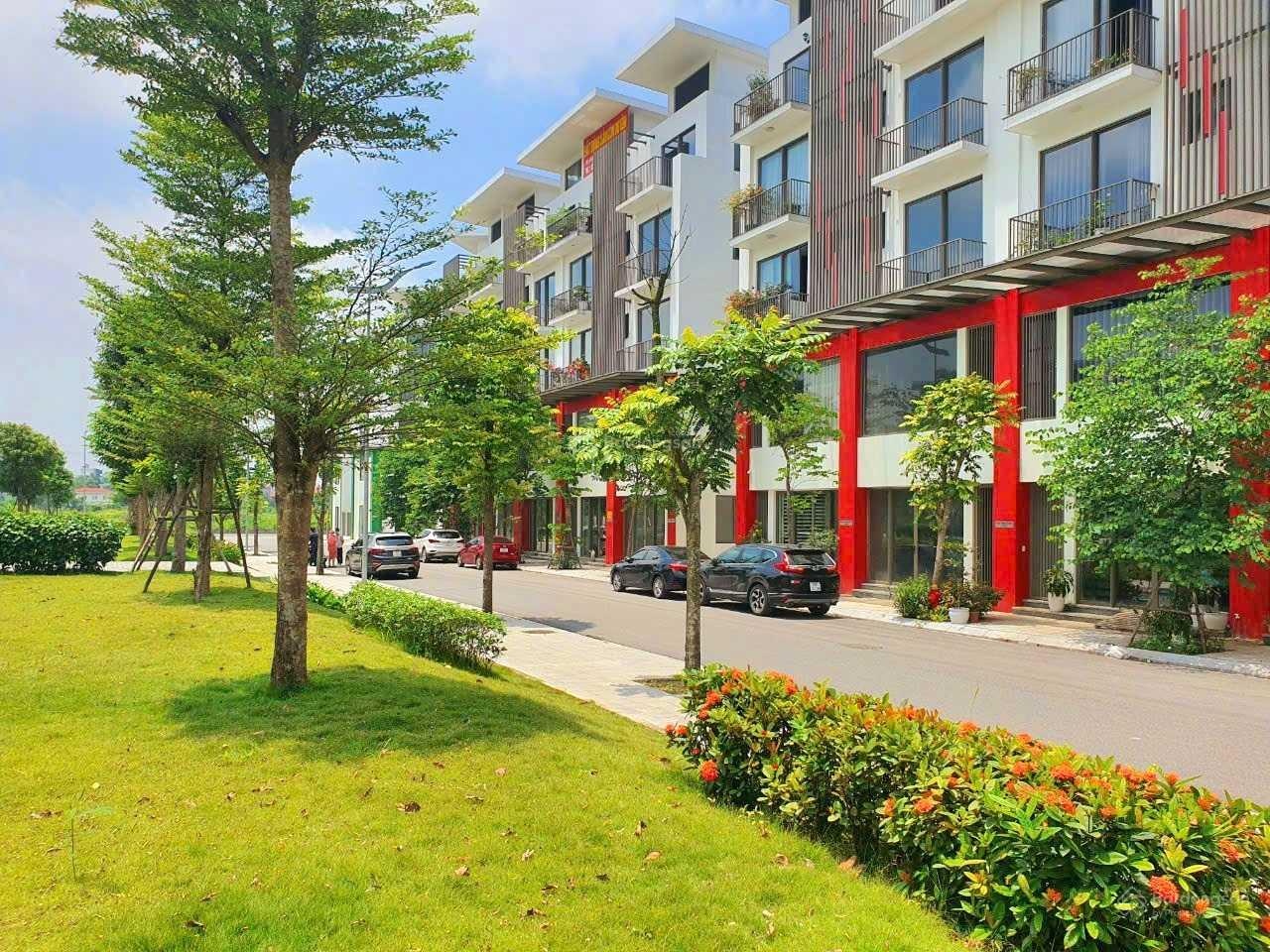 Bán gấp nhà phố Khai Sơn 100m2, Tây Bắc, siêu vip, siêu hiếm. LH: 0989386638