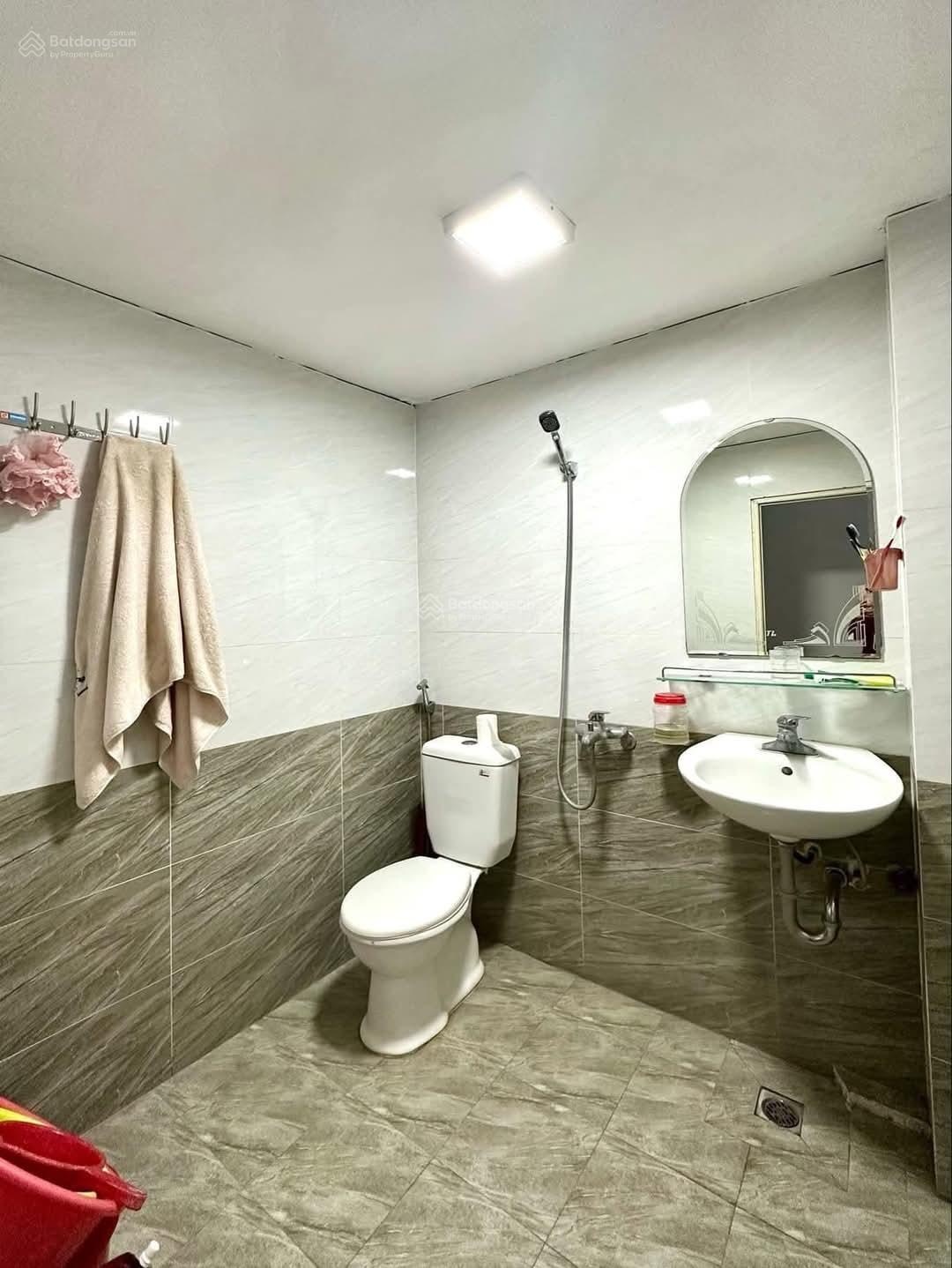 Cho thuê nhà riêng 3 tầng ở ngõ 342 Khương Đình - Thanh Xuân - Hà Nội