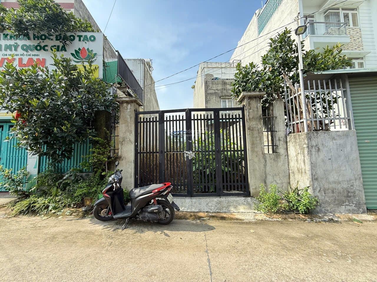 Bán đất mặt tiền rạch ngang 5m Thạnh Lộc 41 Q. 12 hơn 100m sông SG thoáng mát