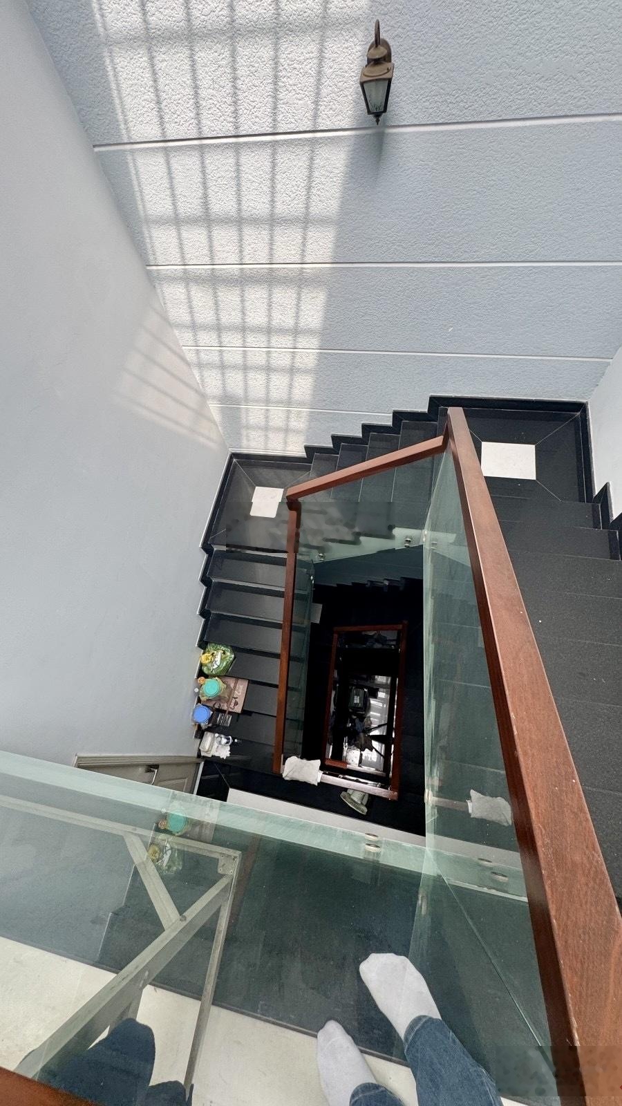 Bán nhà mặt tiền ĐS An Dương Vương-4.5x20m 4 tầng đẹp - VP công ty hoặc kinh doanh-chỉ 13T Xem ngay