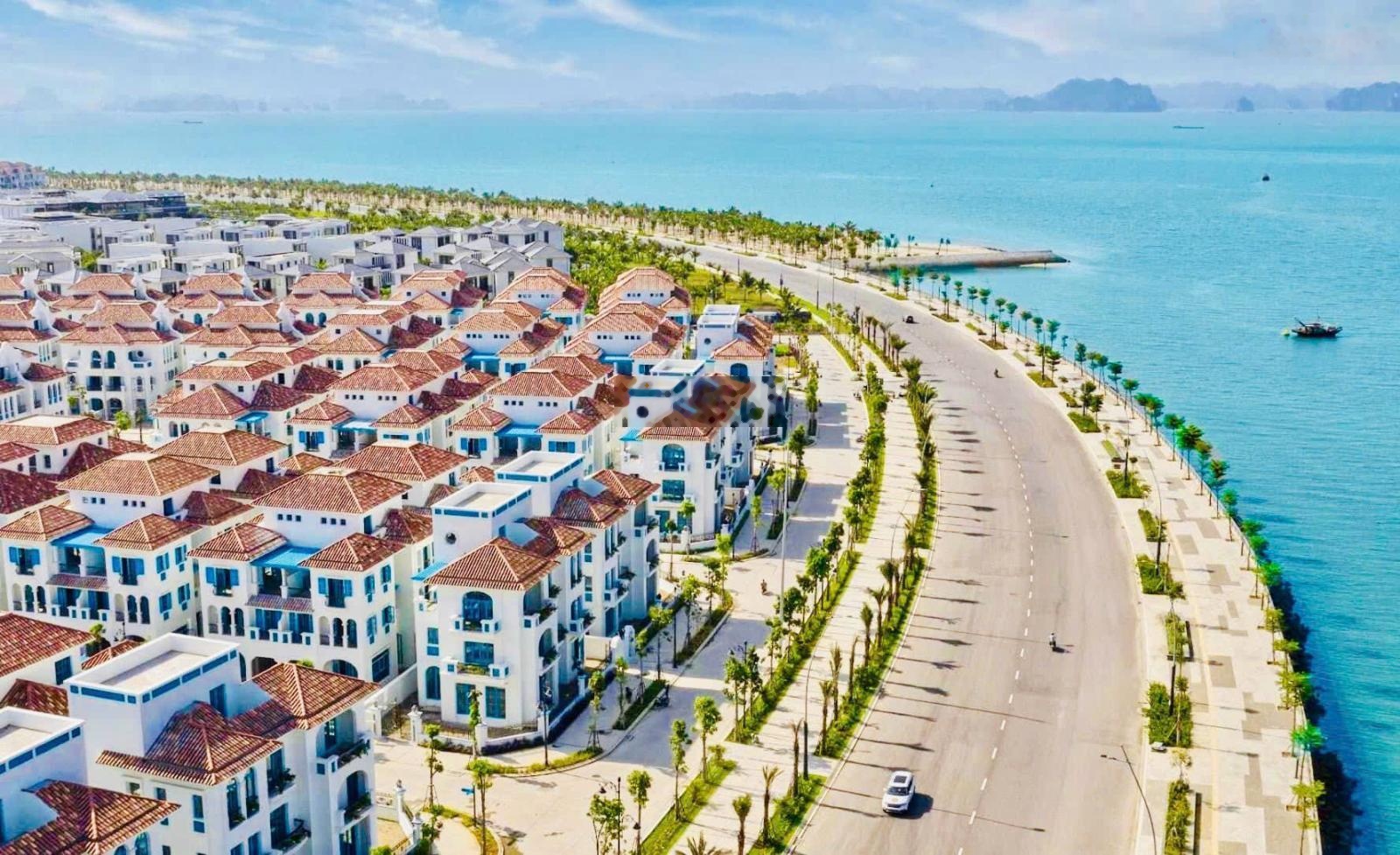 Cần bán BT song lập Sun Feria giá rẻ nhất thị trường gần sát biển.....