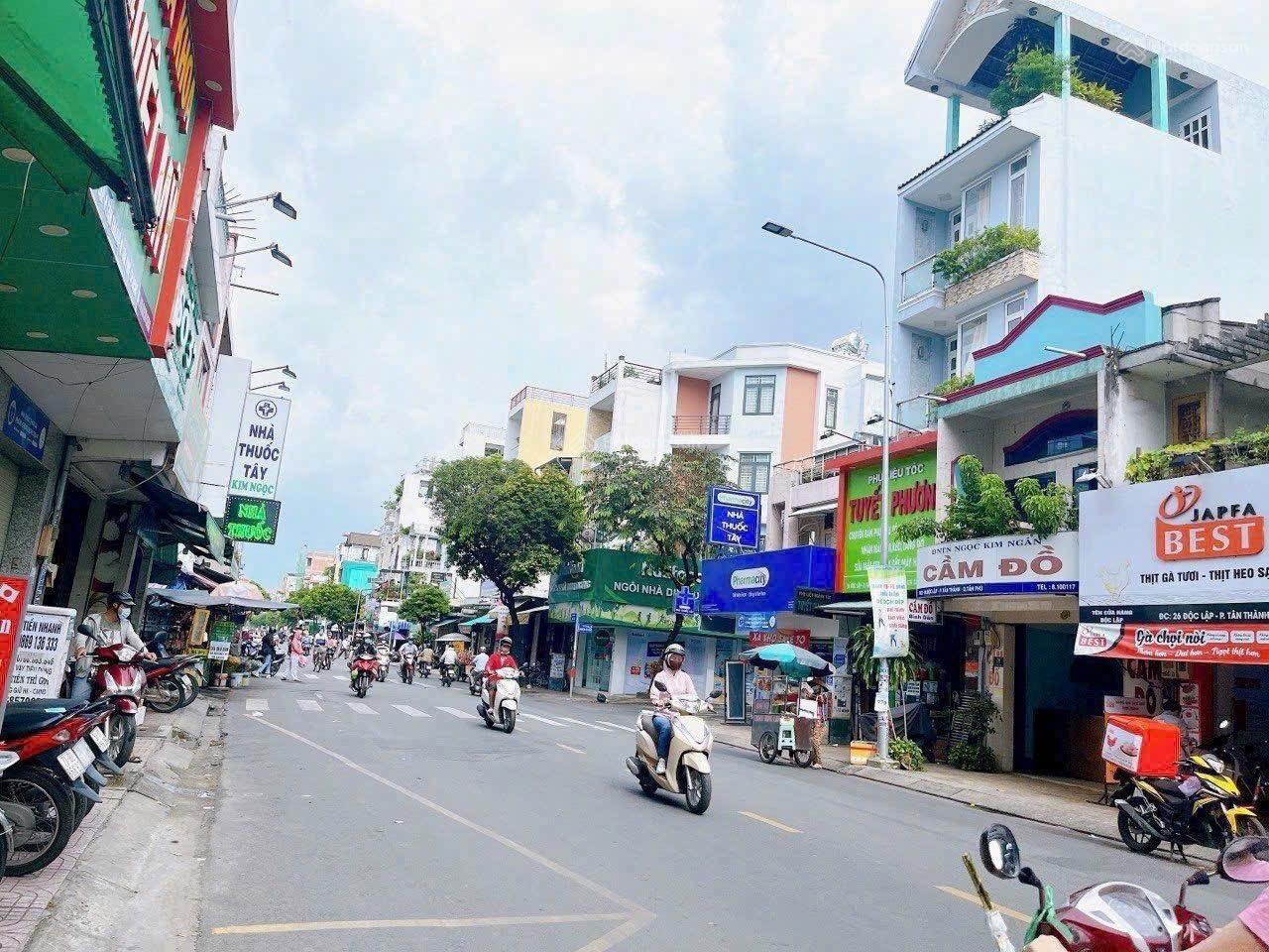 Mặt tiền đường Độc Lập, Tân Phú 8x19m, đúc 1 lầu. Đường 20m, sung, đoạn đẹp. Giá 29 tỷ